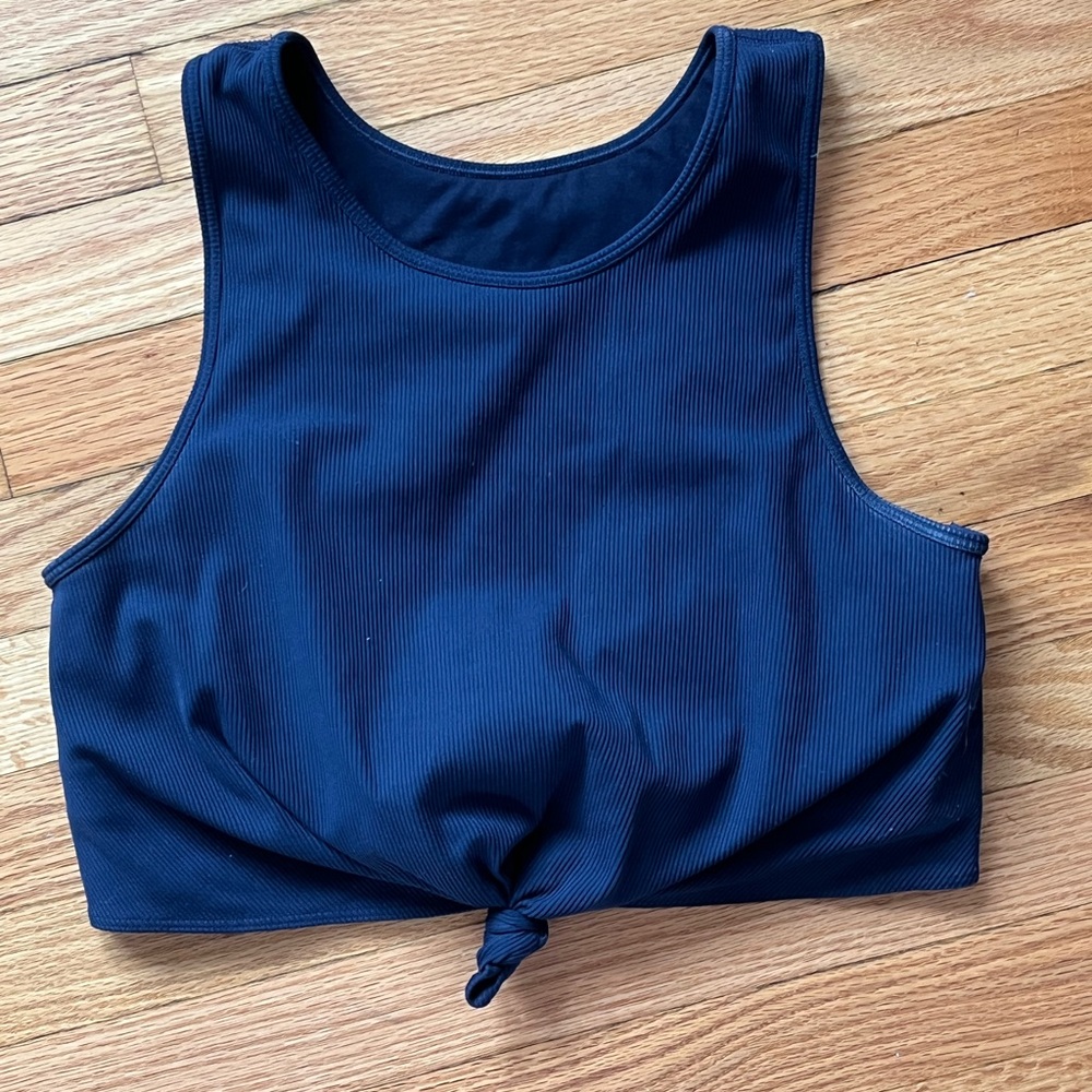Gap knot front crop top